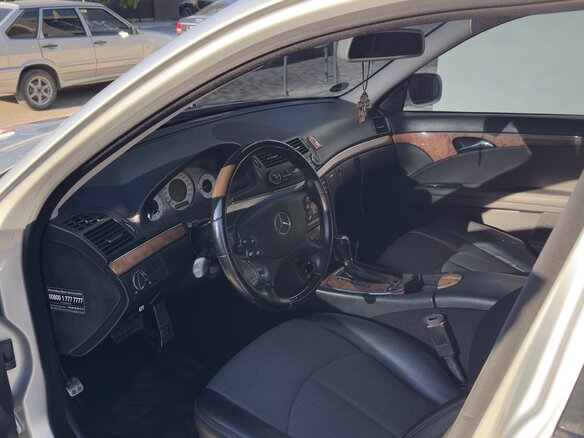 2008 Mercedes-Benz E-Класс 320 III (W211, S211) Рестайлинг, серебристый, 950000 рублей - вид 5