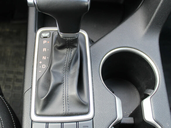 2019 Kia Sportage IV Рестайлинг, красный, 1930000 рублей - вид 11