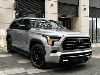 Toyota Sequoia III