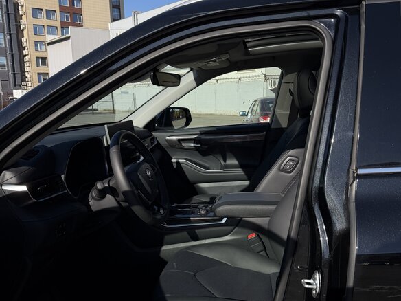 2026 Toyota Highlander IV (XU70), чёрный, 5170000 рублей - вид 13