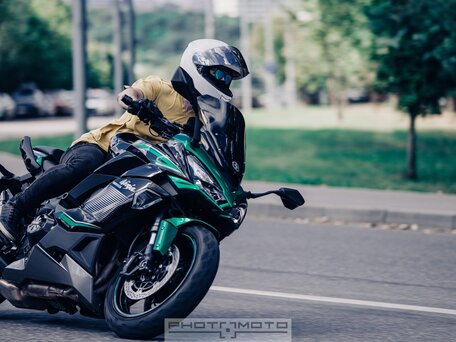2023 Kawasaki Ninja 1000 SX, чёрный, 1150000 рублей, вид 2