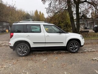 2016 Skoda Yeti I Рестайлинг, белый, 1200000 рублей, вид 2