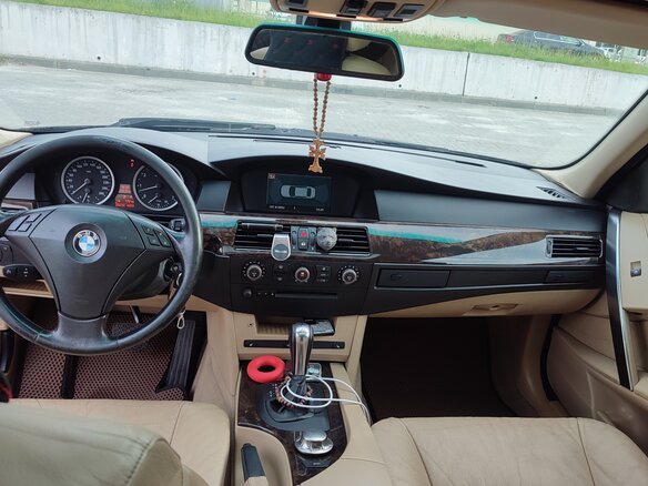 2003 BMW 5 серии 530i V (E60/E61), чёрный, 900000 рублей - вид 12