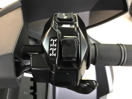 2018 BRP Can-Am Outlander MAX 650, чёрный, 1450000 рублей, вид 5