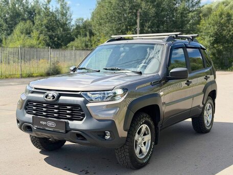2024 Lada (ВАЗ) Niva Travel I, коричневый, 1177000 рублей, вид 3