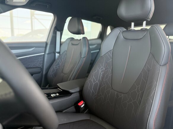 2026 Geely Cityray, серебристый, 2954990 рублей - вид 11
