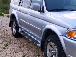 2008 Mitsubishi Pajero Sport I Рестайлинг, серебристый, 1500000 рублей, вид 3