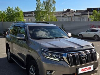 2017 Toyota Land Cruiser Prado 150 Series Рестайлинг 2, золотистый, 5400000 рублей, вид 4