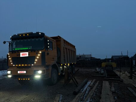 2014 Shacman (Shaanxi) F2000, жёлтый, 3000000 рублей, вид 1