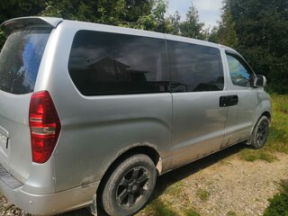 2010 Hyundai Grand Starex I, серый, 1050000 рублей, вид 2