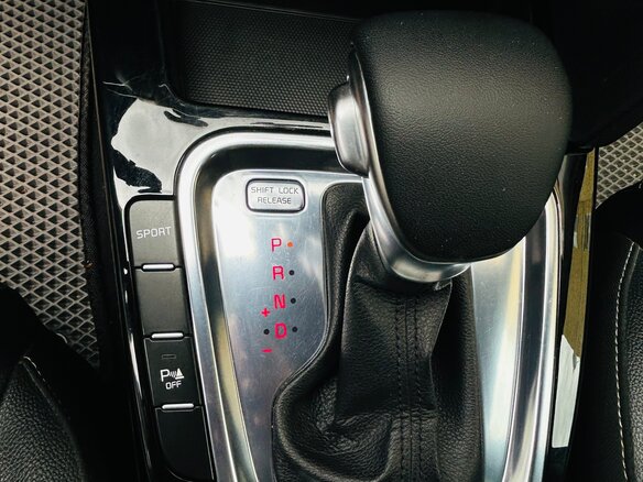 2018 Kia Ceed III, серебристый, 1500000 рублей - вид 4
