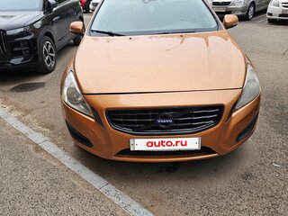 2012 Volvo S60 II, оранжевый, 890000 рублей, вид 1