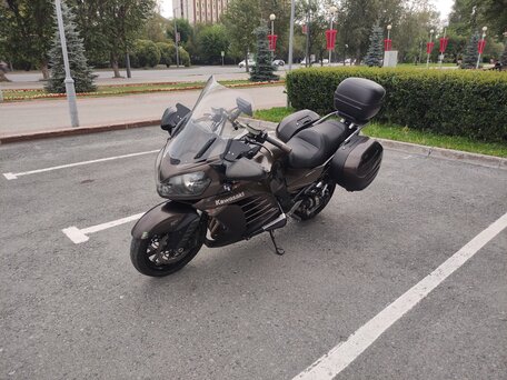 2010 Kawasaki GTR 1400 (Concours 14), коричневый, 770000 рублей, вид 2