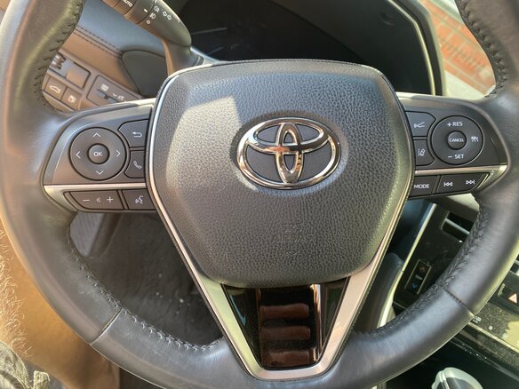 2023 Toyota Avalon V, чёрный, 3700000 рублей - вид 1