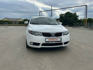 2012 Kia Cerato 6-speed II, белый, 850000 рублей, вид 5