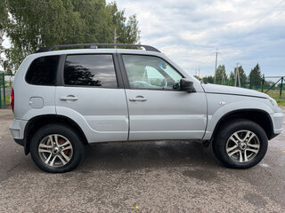 2012 Chevrolet Niva I Рестайлинг, серый, 510000 рублей, вид 4