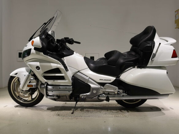 2013 Honda GL 1800 Gold Wing, белый, 1400000 рублей - вид 1