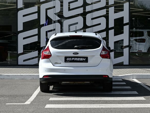 2011 Ford Focus III, белый, 669000 рублей - вид 3