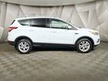 2017 Ford Kuga II Рестайлинг, белый, 1993000 рублей - вид 5