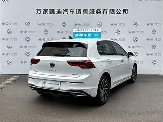 2024 Volkswagen Golf VIII, белый, 2500000 рублей, вид 5