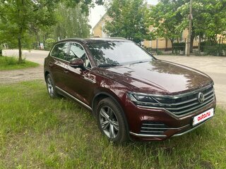 2019 Volkswagen Touareg III, пурпурный, 4799000 рублей, вид 1