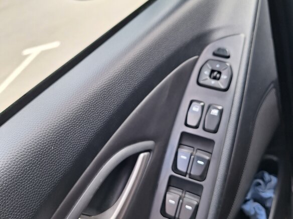 2011 Hyundai ix35 I, белый, 1050000 рублей - вид 13