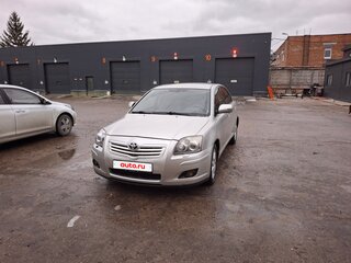 2008 Toyota Avensis II Рестайлинг, серебристый, 750000 рублей, вид 1
