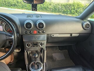 2004 Audi TT I (8N) Рестайлинг, серебристый, 630000 рублей, вид 3