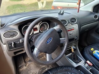 2010 Ford Focus II Рестайлинг, серый, 450000 рублей, вид 5