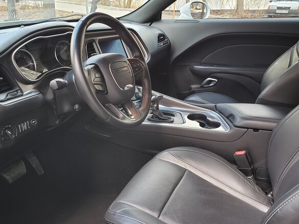 2019 Dodge Challenger III Рестайлинг 2, белый - вид 17
