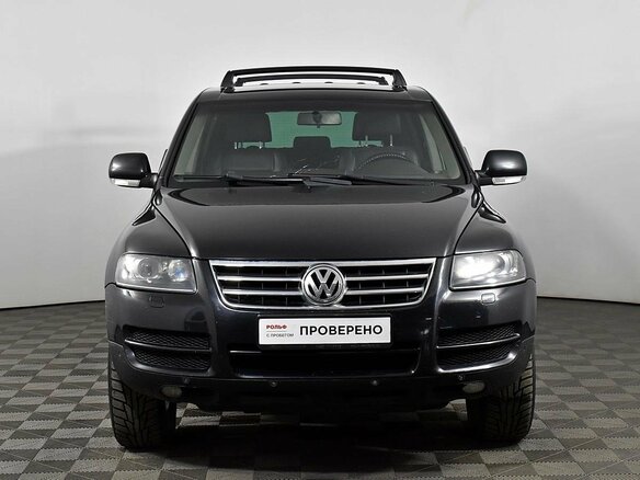 2006 Volkswagen Touareg I, чёрный - вид 1