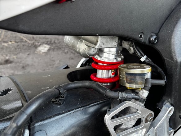 2007 Yamaha YZF-R6, белый, 720000 рублей - вид 10