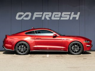 2020 Ford Mustang VI Рестайлинг, красный, 3500000 рублей, вид 5