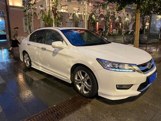 2013 Honda Accord IX, белый, 2500000 рублей, вид 5