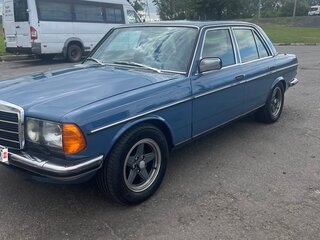 1984 Mercedes-Benz W123 230, голубой, 2100000 рублей, вид 1
