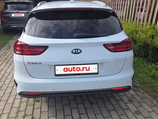 2019 Kia Ceed III, белый, 1600000 рублей, вид 3