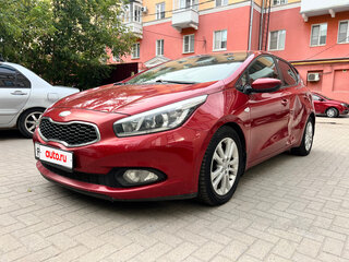 2013 Kia Ceed II, красный, 980000 рублей, вид 3