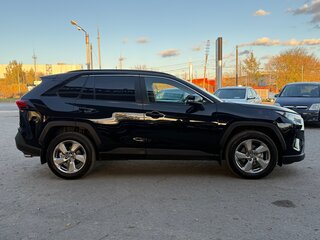 2020 Toyota RAV4 V (XA50), чёрный, 2390000 рублей, вид 5
