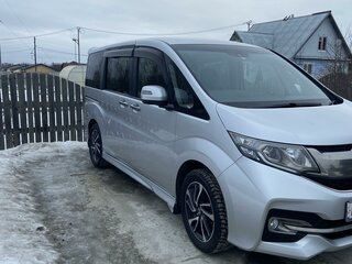 2015 Honda Stepwgn V, серый, 2250000 рублей, вид 3