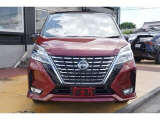 2020 Nissan Serena V (C27) Рестайлинг, красный, 1480000 рублей, вид 2
