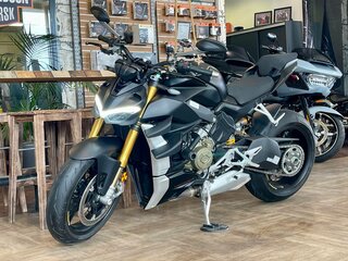 2022 Ducati Streetfighter V4, чёрный, 1900000 рублей, вид 1