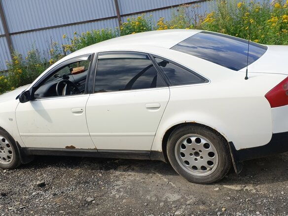 2000 Audi A6 II (C5), белый - вид 4