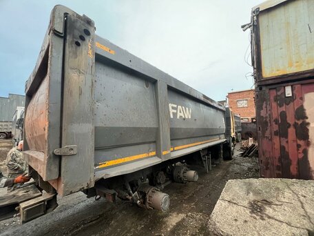 2021 FAW J6 CA3252, жёлтый, 416813 рублей, вид 3