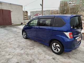 2016 Honda Freed I Рестайлинг 2, синий, 1300000 рублей, вид 4