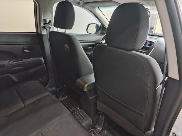 2011 Mitsubishi ASX I, белый, 840000 рублей - вид 22