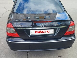 2007 Mercedes-Benz E-Класс 230 III (W211, S211) Рестайлинг, чёрный, 1100000 рублей, вид 2