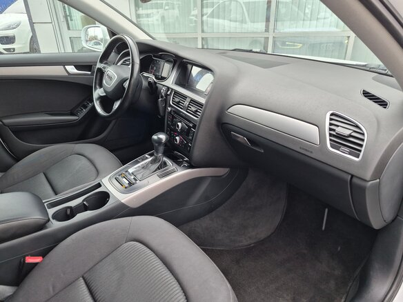 2013 Audi A4 IV (B8) Рестайлинг, белый, 1080000 рублей - вид 19