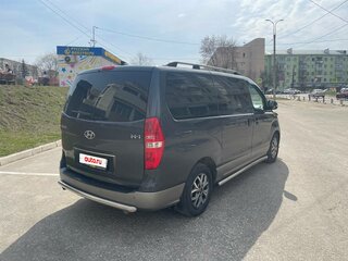 2019 Hyundai H-1 II Рестайлинг 2, серый, 2600000 рублей, вид 5