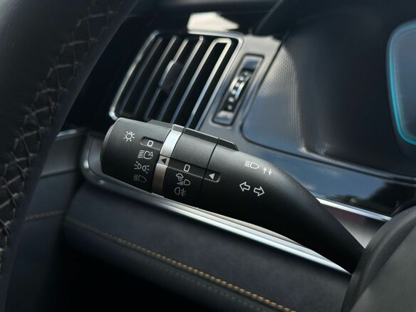 2021 BYD Tang DM-i II Рестайлинг 1, белый, 2590000 рублей - вид 18
