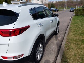 2017 Kia Sportage IV, белый, 1990000 рублей, вид 4
